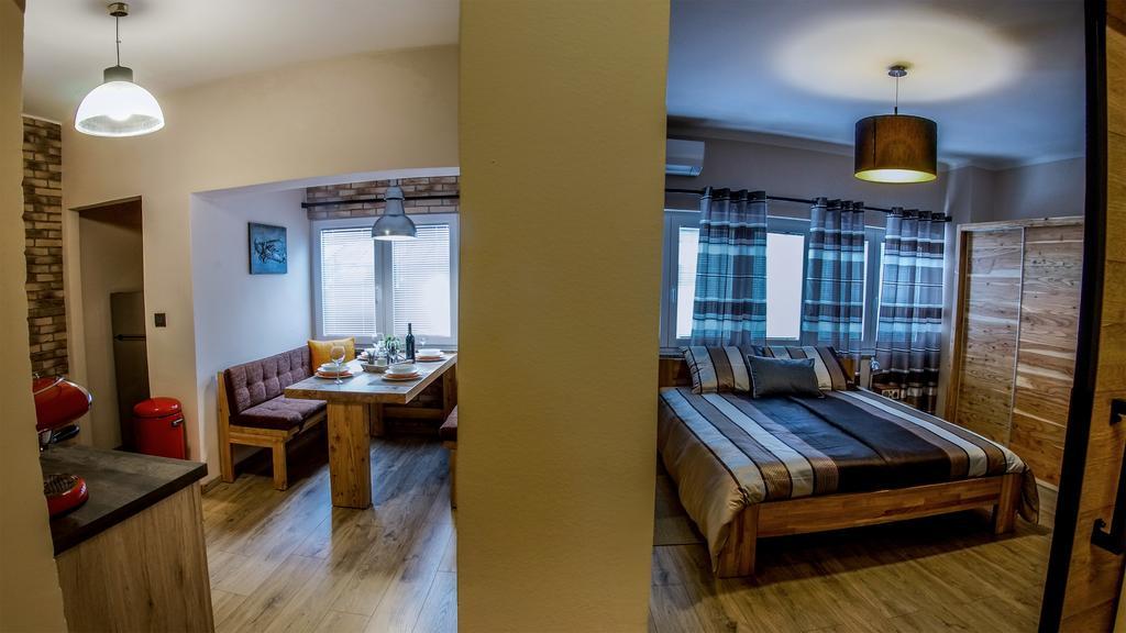 غييكا Deluxe 4 Star Studio Apartment المظهر الخارجي الصورة